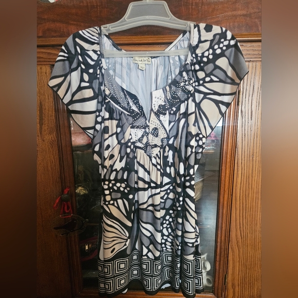 live and let live Tops - EUC Live & Let Live Top